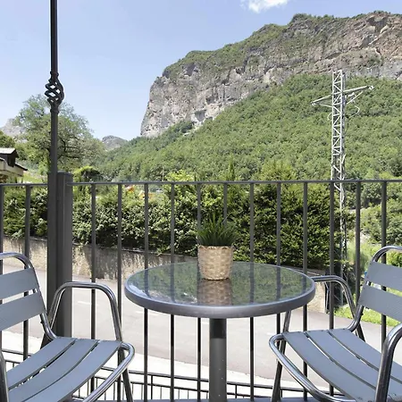 Casa Eguzkilore By Bevalle