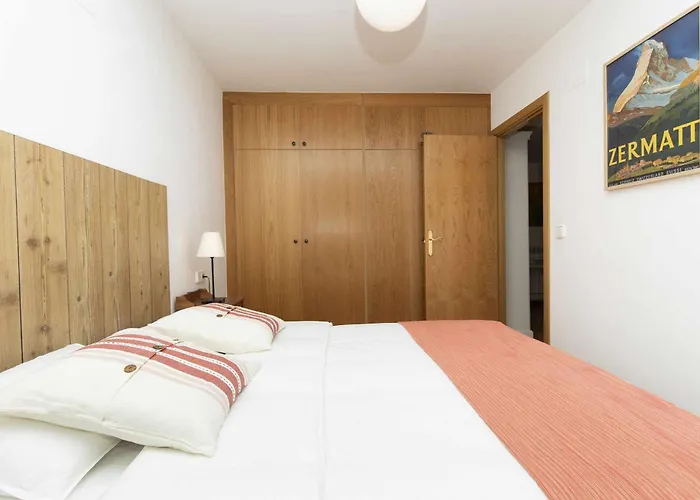 Casa Eguzkilore By Bevalle